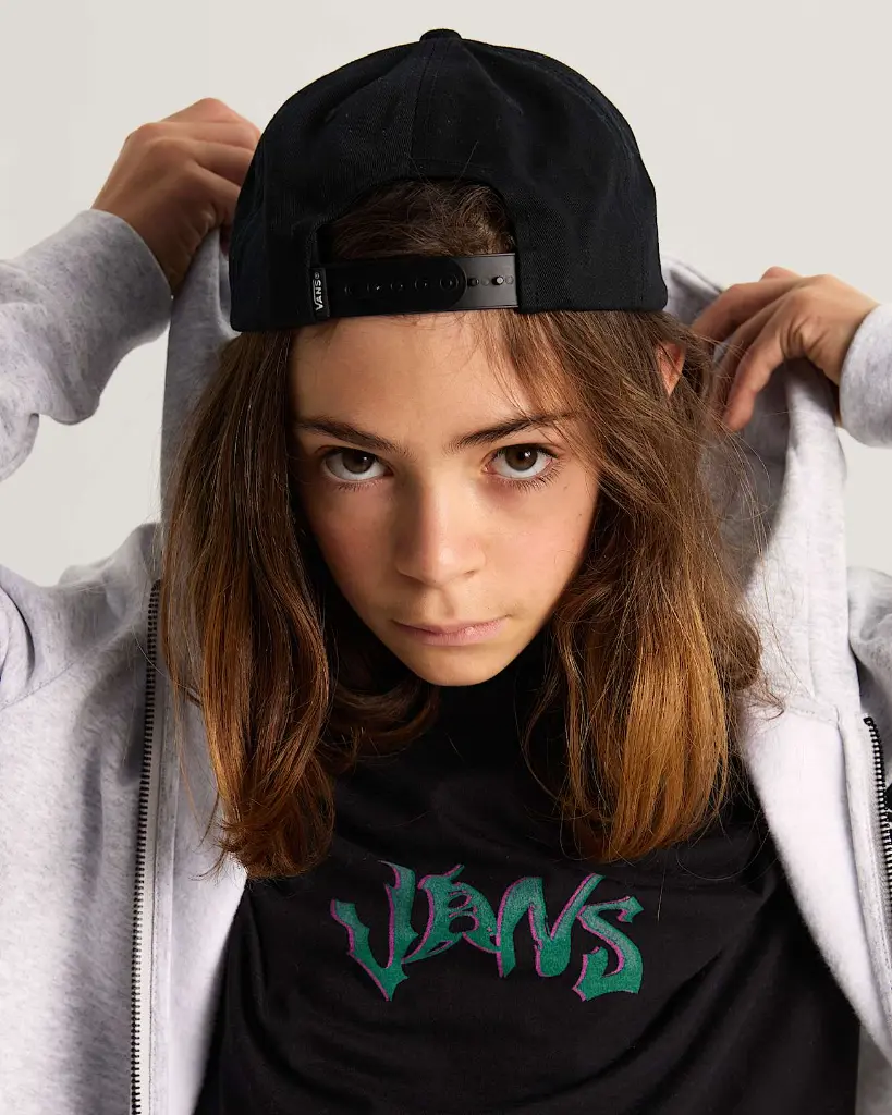 Kids-Drop-V-Logo-Snapback-Hat-VANS-Black-ALT3.webp