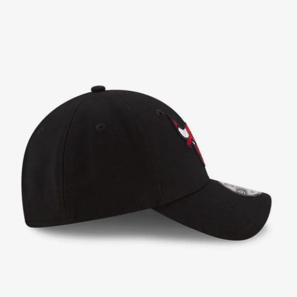 new-era-chicago-bulls-the-league-black-9forty-casq.webp