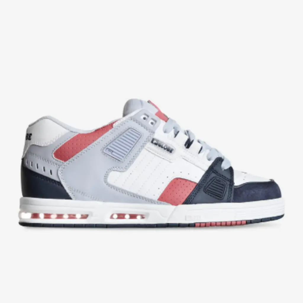 globe-sabre-chaussures-globe.webp