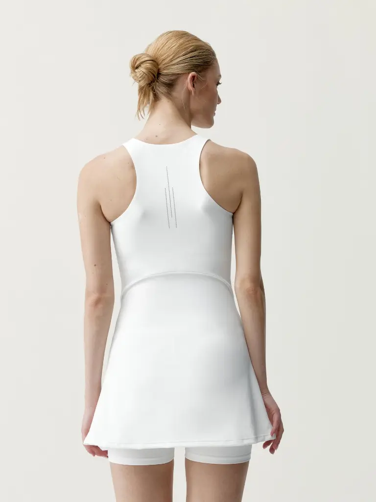 ROLAND-D-OFF_WHITE2.webp