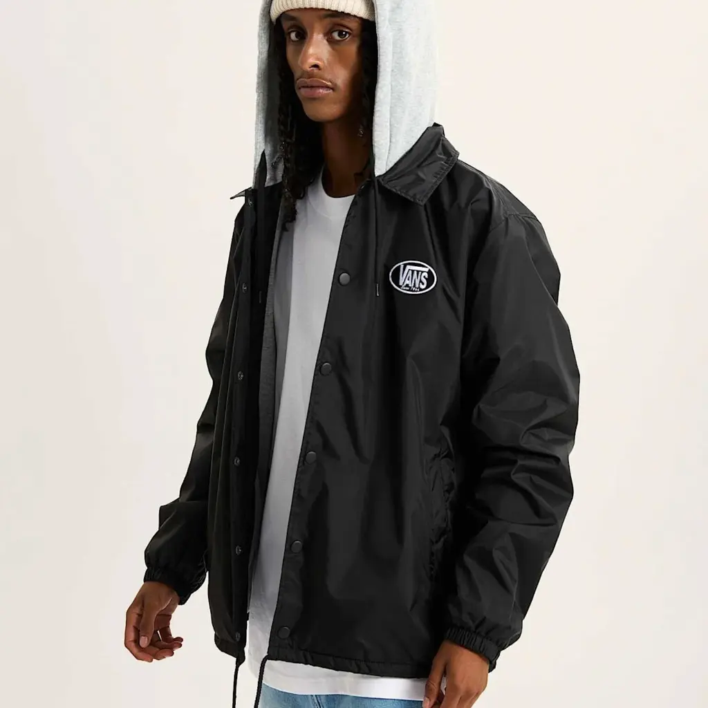 vans-riley-hooded-coaches-ja-black-veste-vans.webp