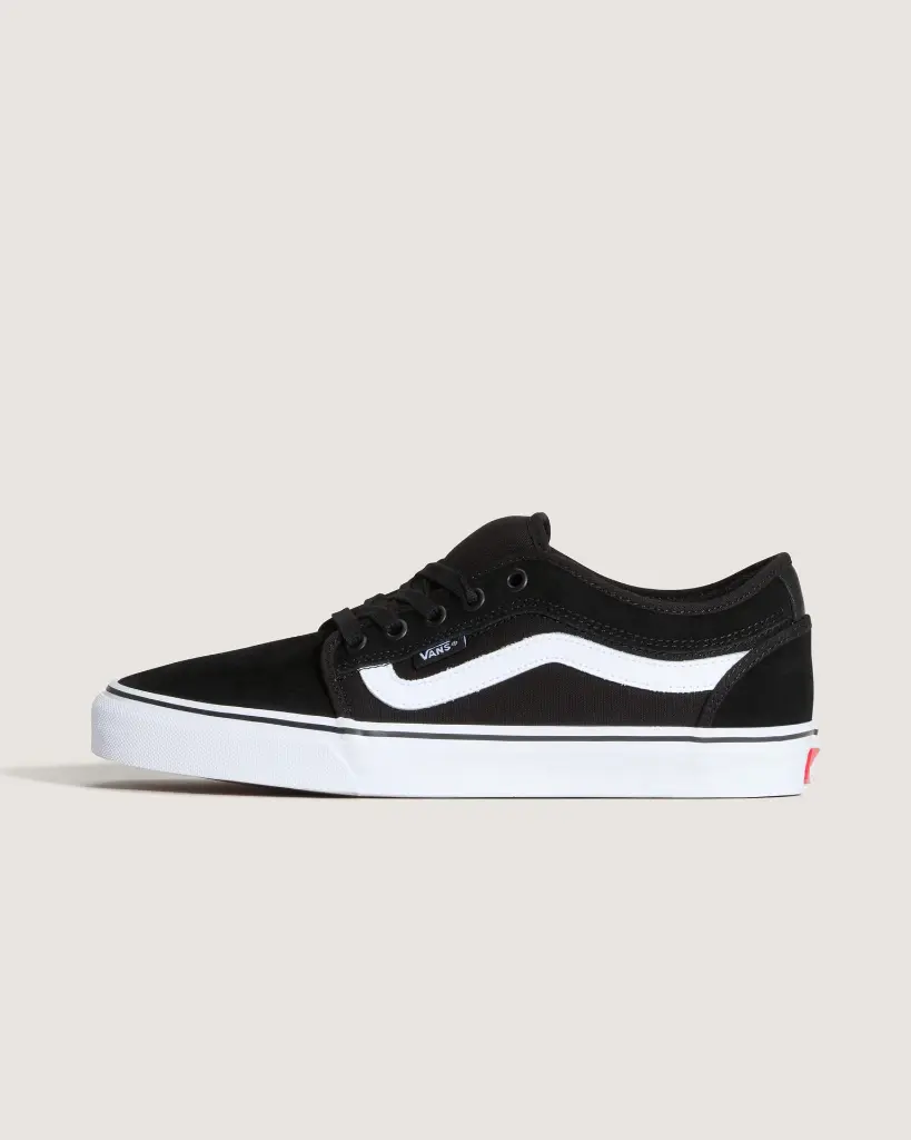 Skate-Chukka-Low-Sidestripe-Shoes-VANS-Black-HERO(1).webp