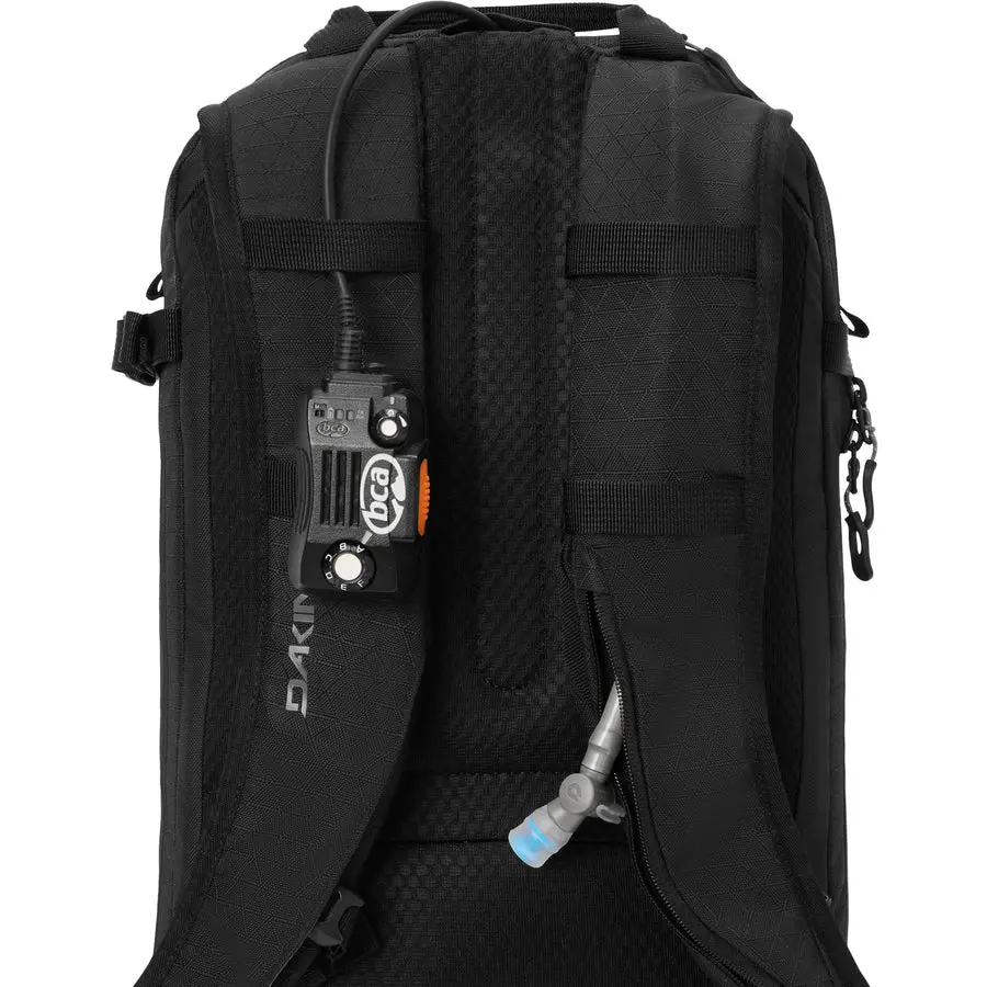 HELI2PT0PROBACKPACK20L-BLACK-194626623214_10004758_BLACK-72M_PT39.webp