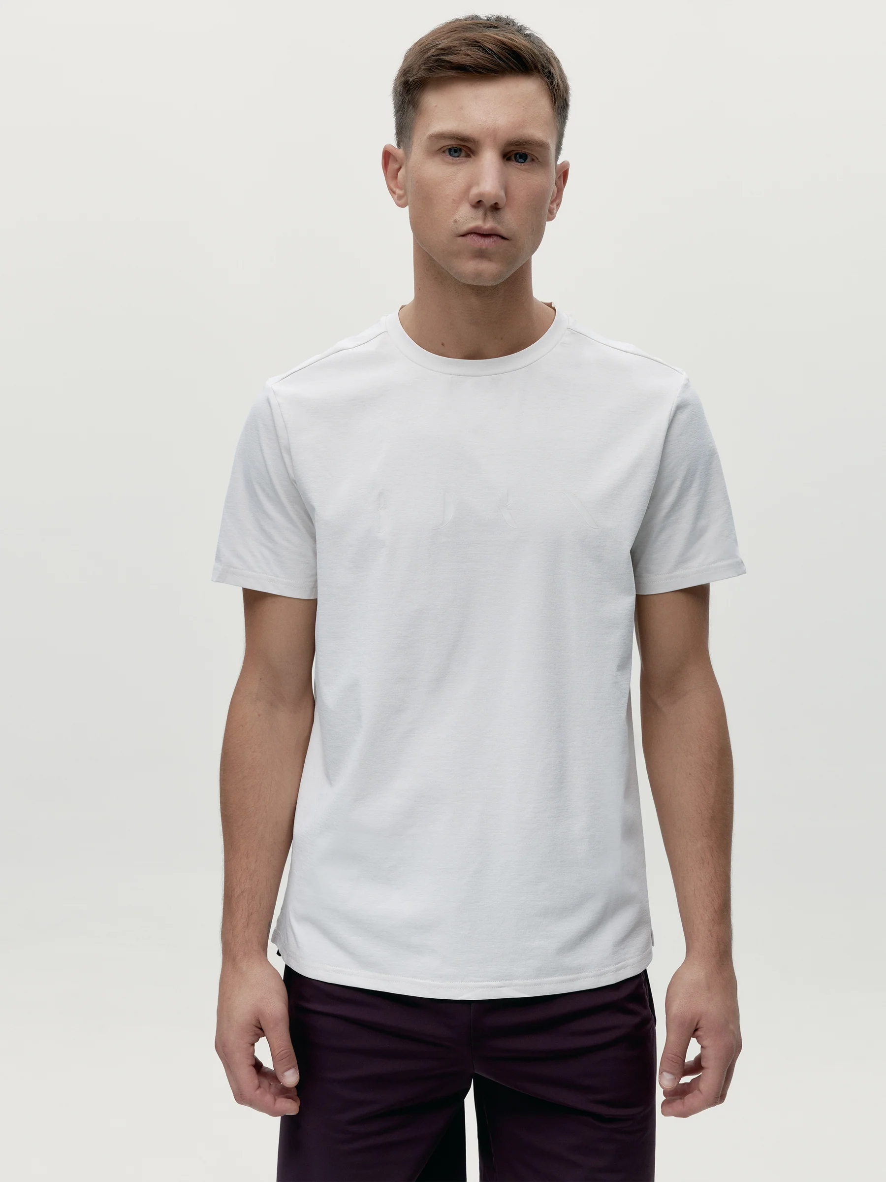 MELVILLE White Chalk - T-Shirt  - BORN LIVING YOGA (M)